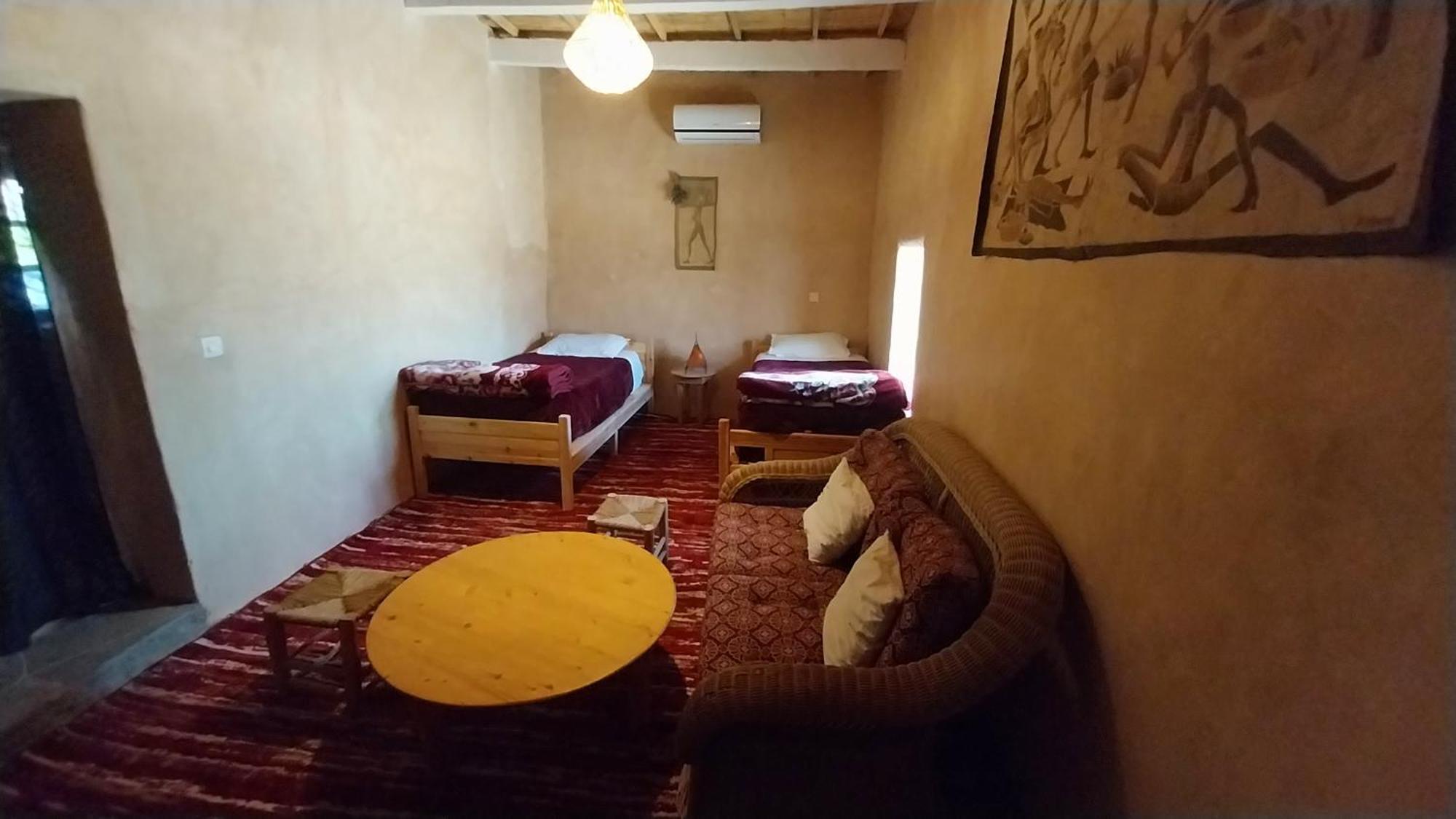 Auberge Bassou Nkob Quarto foto